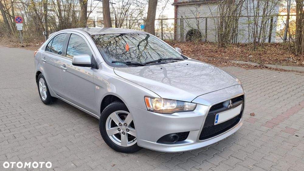 Mitsubishi Lancer - 1
