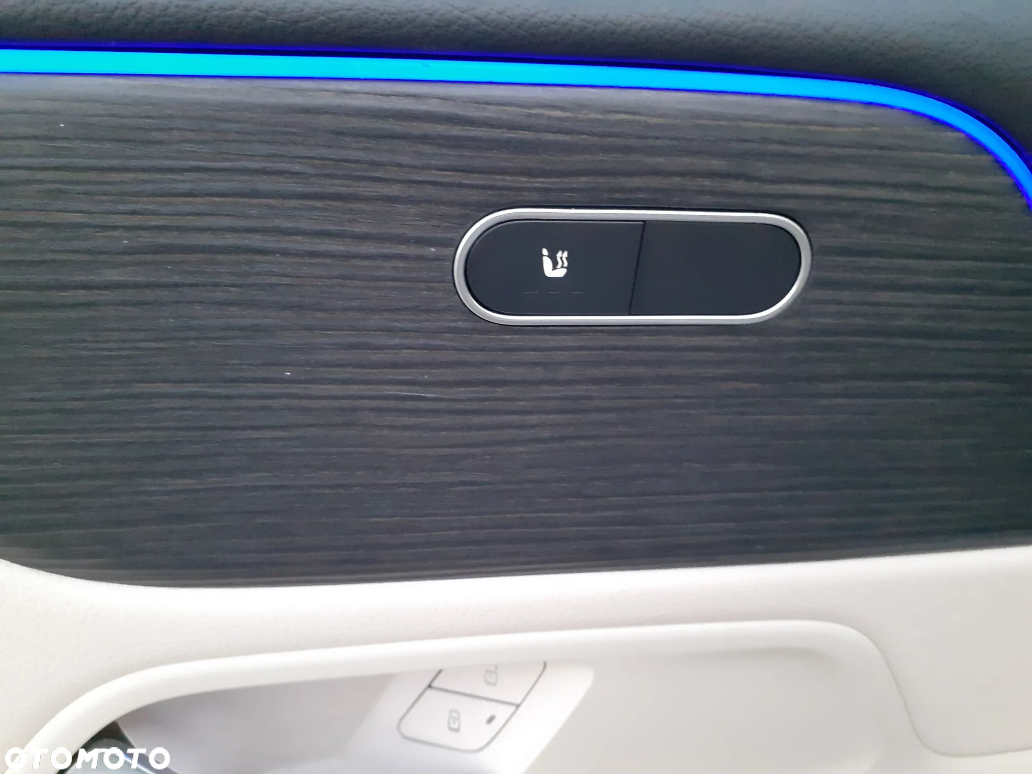 Mercedes-Benz GLB 200 Progressive 7G-DCT - 20