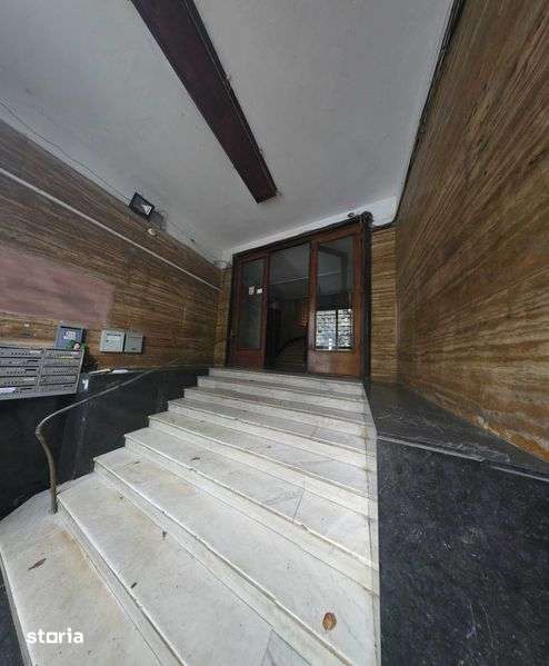 Apartament 5 cam et 4/6, garaj, 2 boxe dep. subsol, de vanzare 175.9mp — fotografia 3