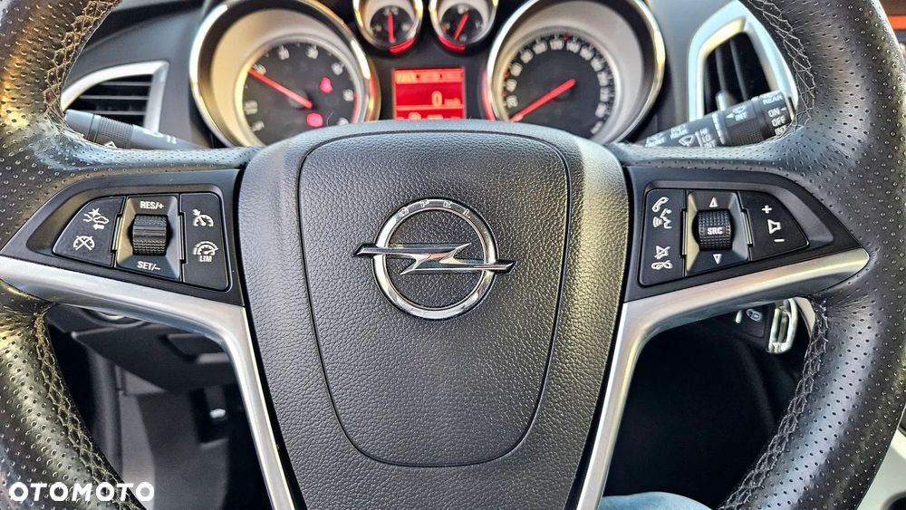 Opel Astra 2.0 CDTI Bi-Turbo S&S - 9