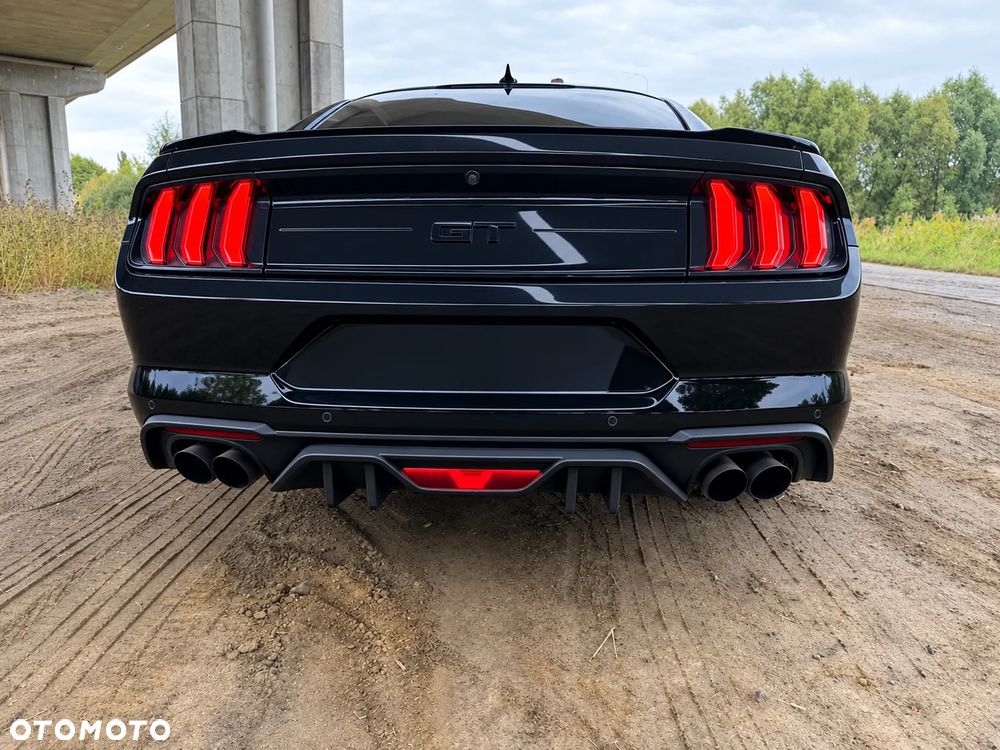Ford Mustang - 7
