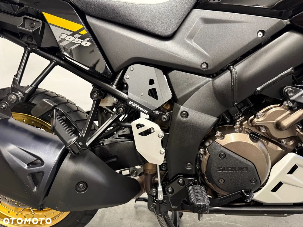 Suzuki V-STROM - 31
