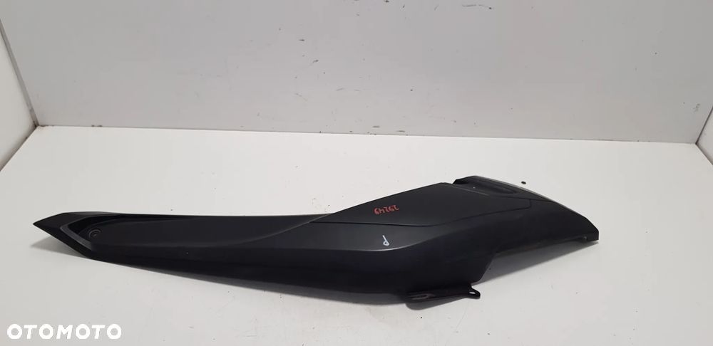 Yamaha XMAX 125 Wypełnienie tunelu Owiewka - 3