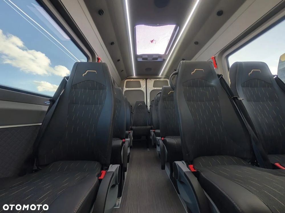 Mercedes-Benz Sprinter 517 - 17