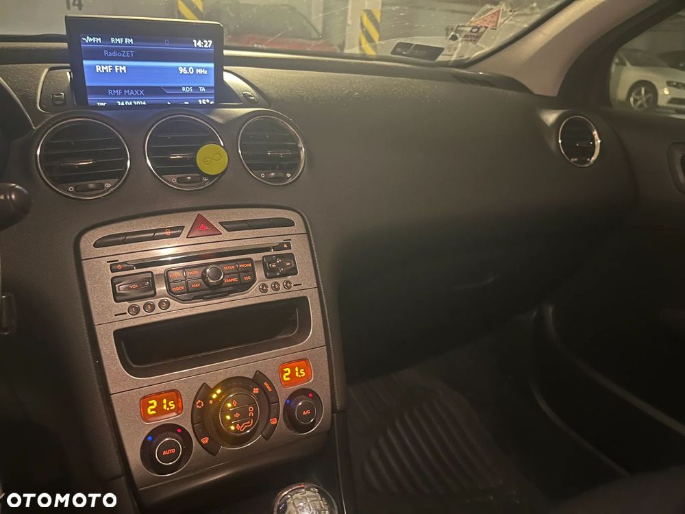 Peugeot 308 1.6 Trendy Navtech - 13