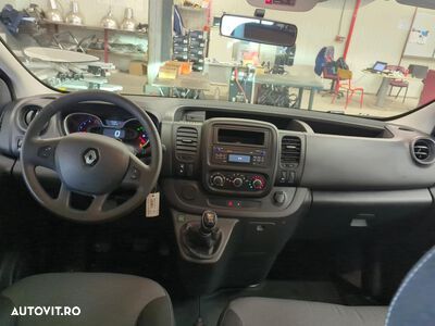 Renault Trafic - 9
