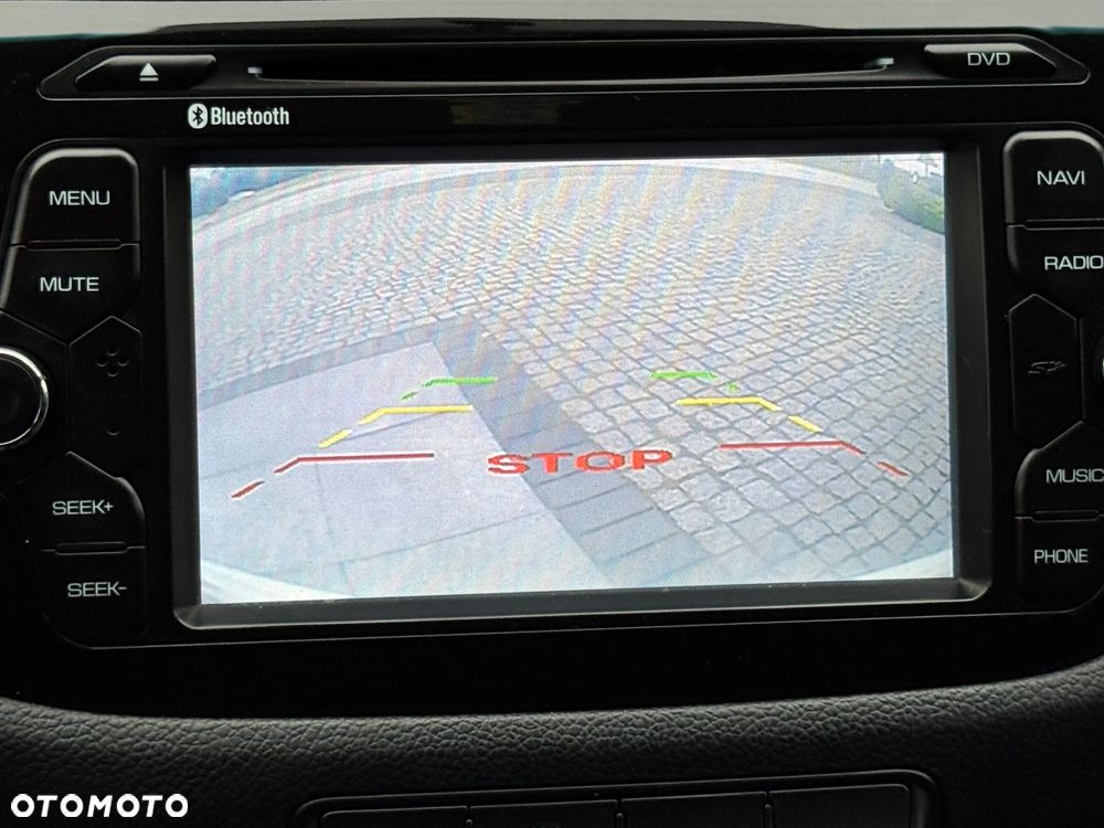 Kia Ceed 1.6 GDI SW ISG UEFA EURO 2016 - 8