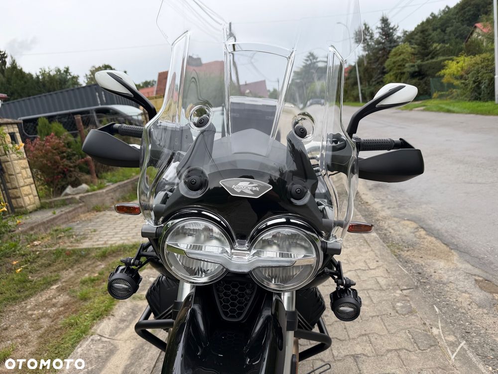 Moto Guzzi V85 - 33
