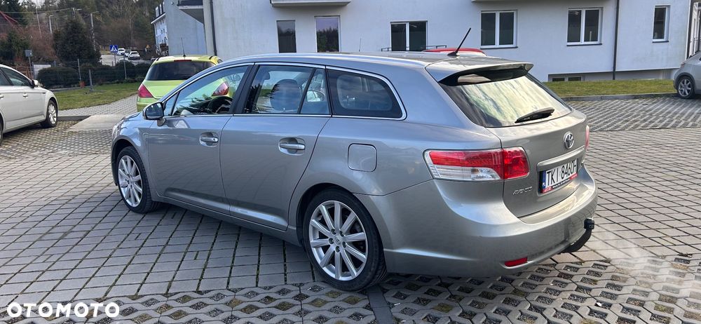 Toyota Avensis 2.0 D-4D - 3
