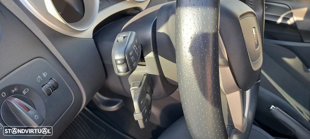 SEAT Ibiza 1.6 TDI 25 Anos DPF - 37