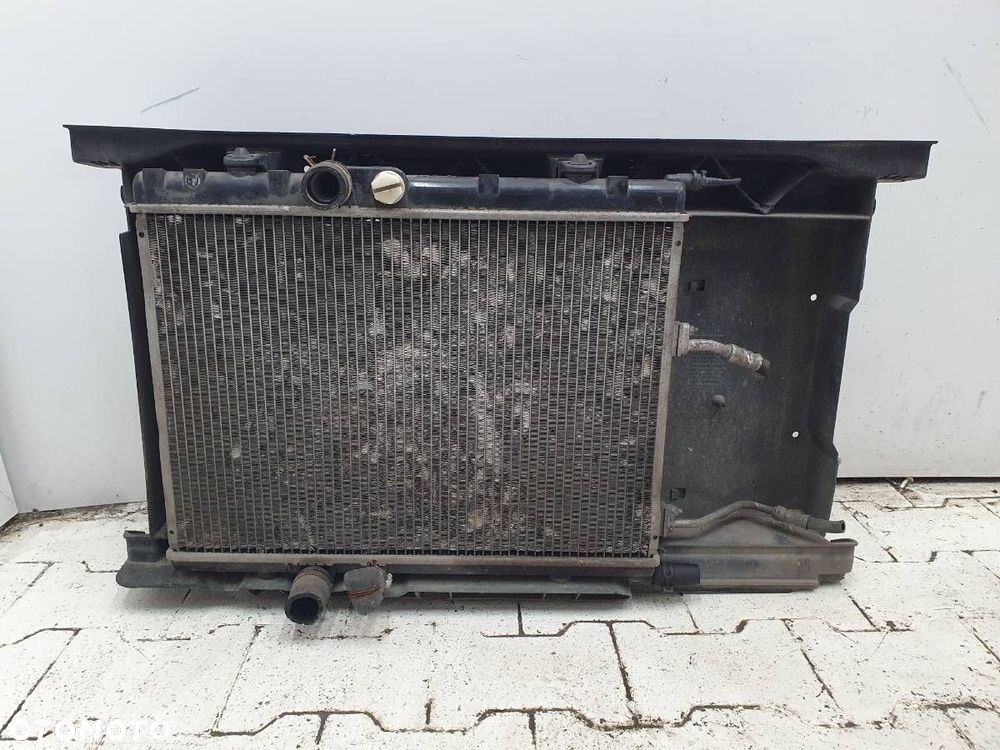 CHŁODNICA WENTYLATOR PAS PRZEDNI PEUGEOT 307 1.4 B