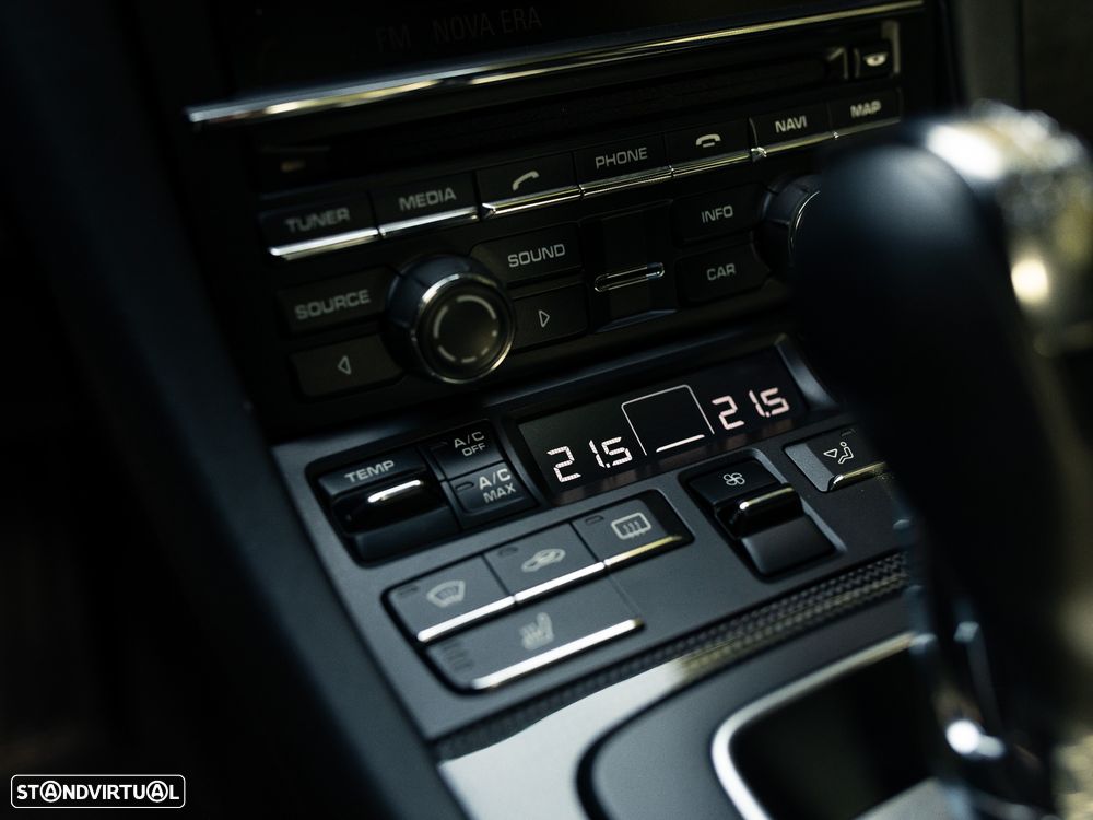 Porsche 911 (991) Carrera 4 GTS PDK - 41