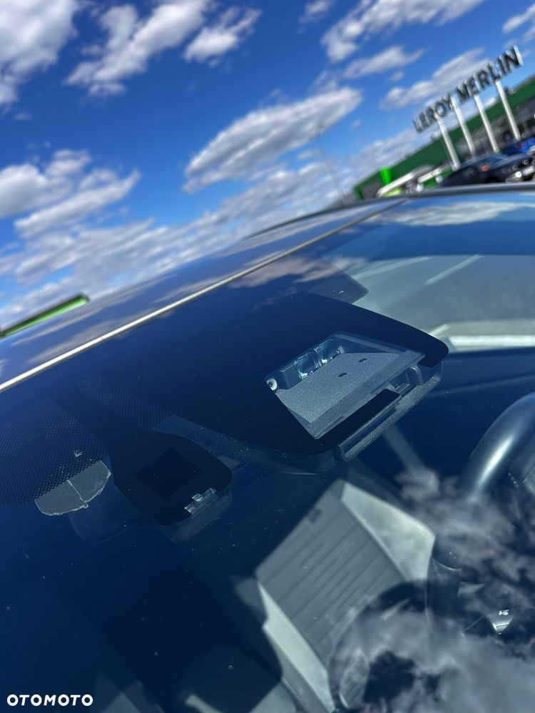 Toyota Auris Hybrid 135 Prestige - 11