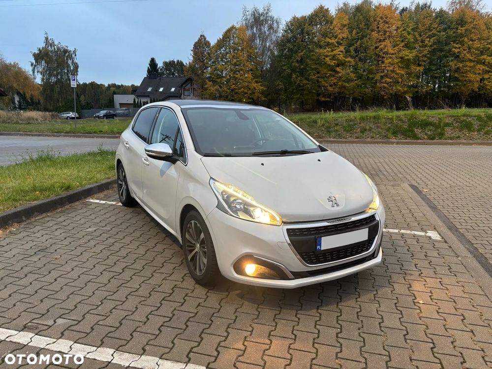 Peugeot 208 1.2 PureTech Allure - 1