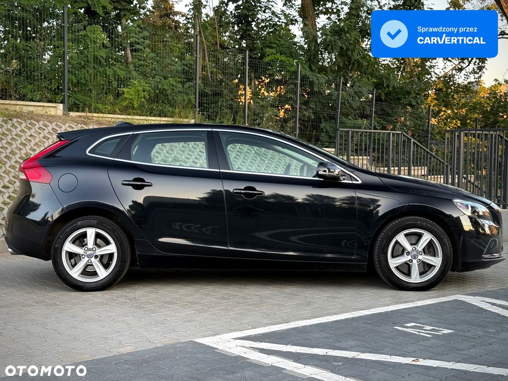 Volvo V40 D4 Drive-E Momentum - 10
