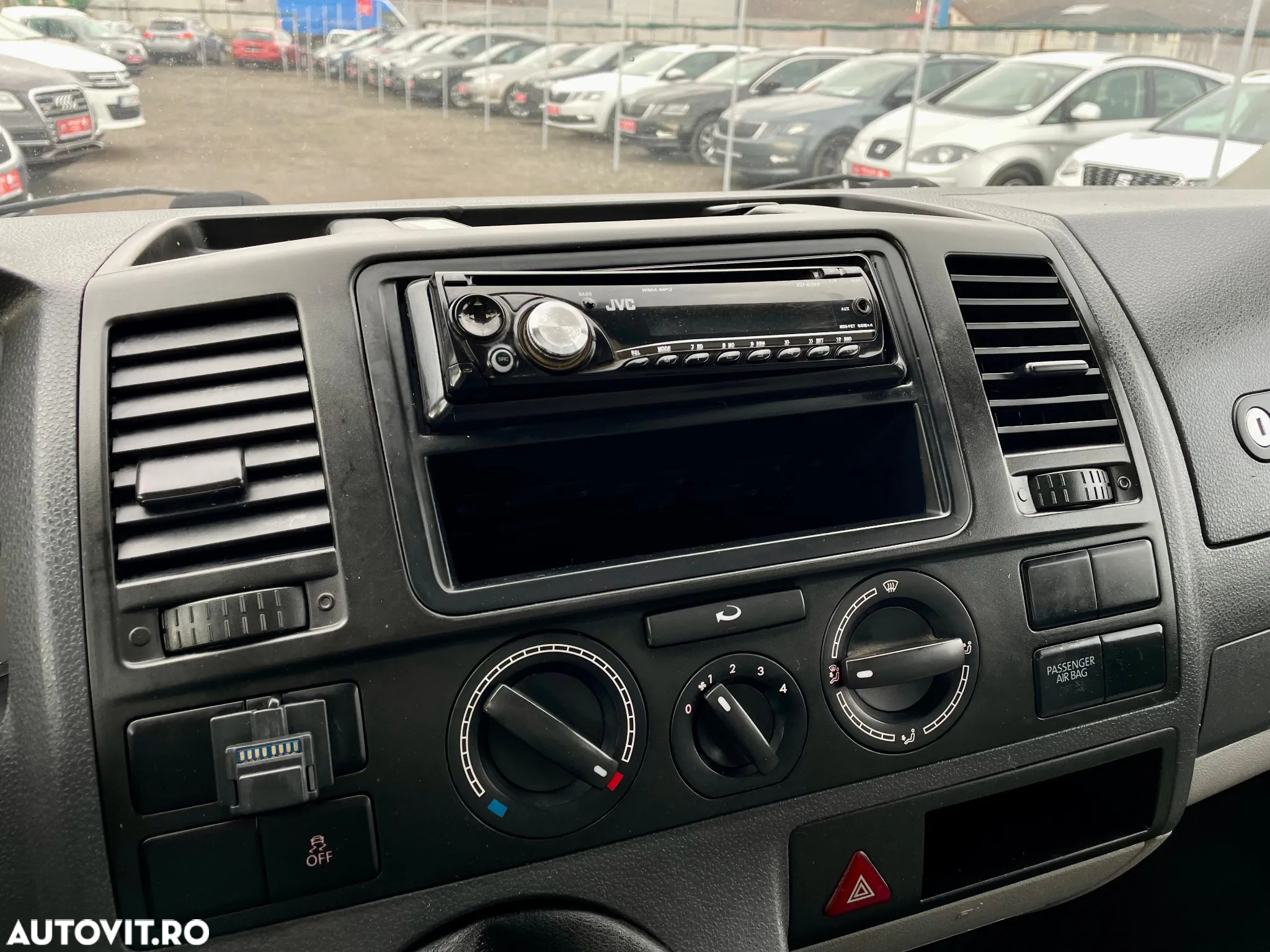 Volkswagen Transporter - 18
