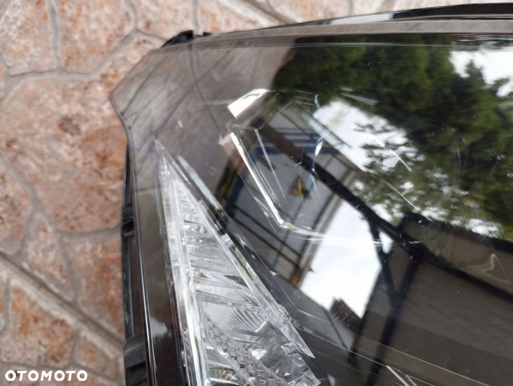 Lampa prawa Full LED Skoda Enyaq 5LB 5LB941016A - 2