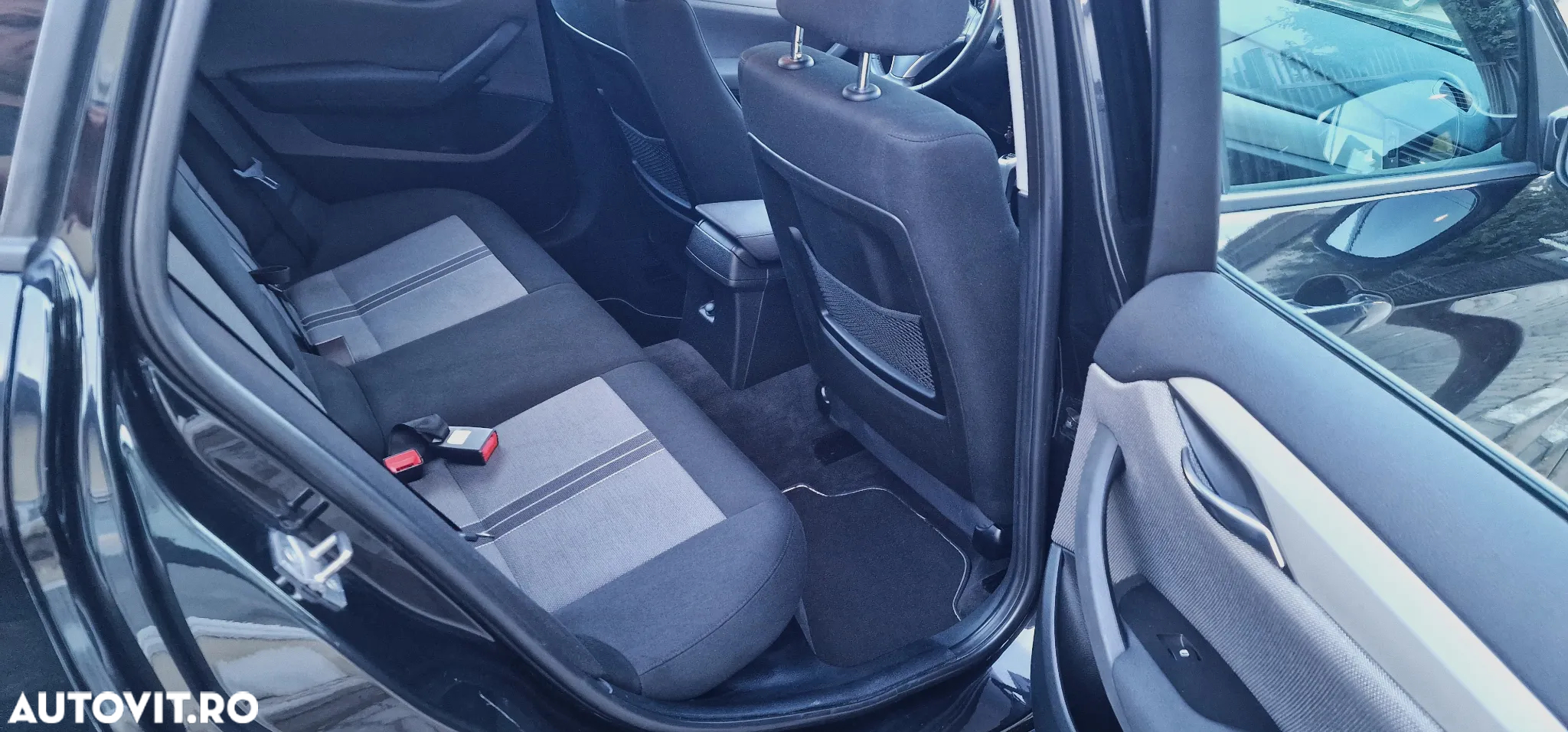 BMW X1 xDrive18d - 8