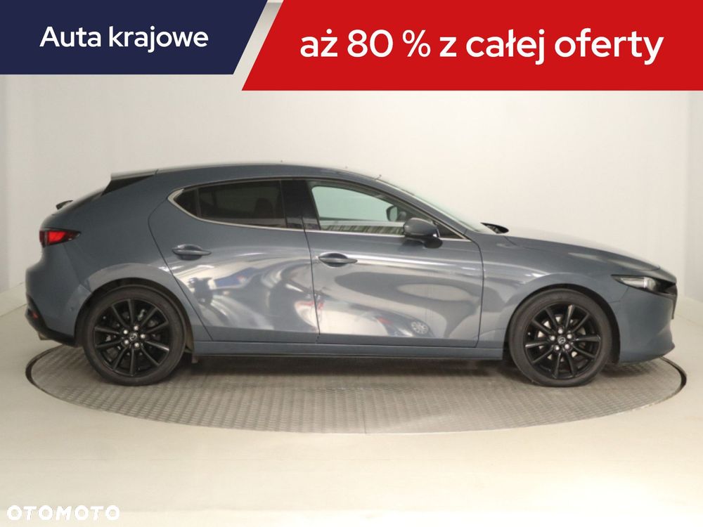 Mazda 3 - 8