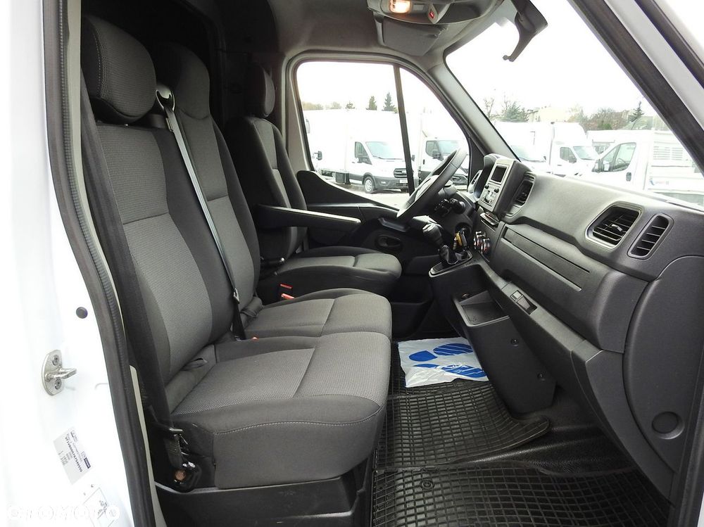 Renault MASTER PLANDEKA 10 PALET WEBASTO TEMPOMAT KLIMATYZACJA LEDY PNEUMATYKA  165KM - 37