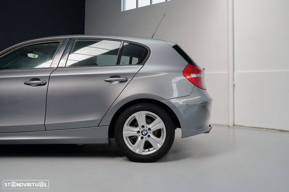 BMW 116 d Line Urban - 16