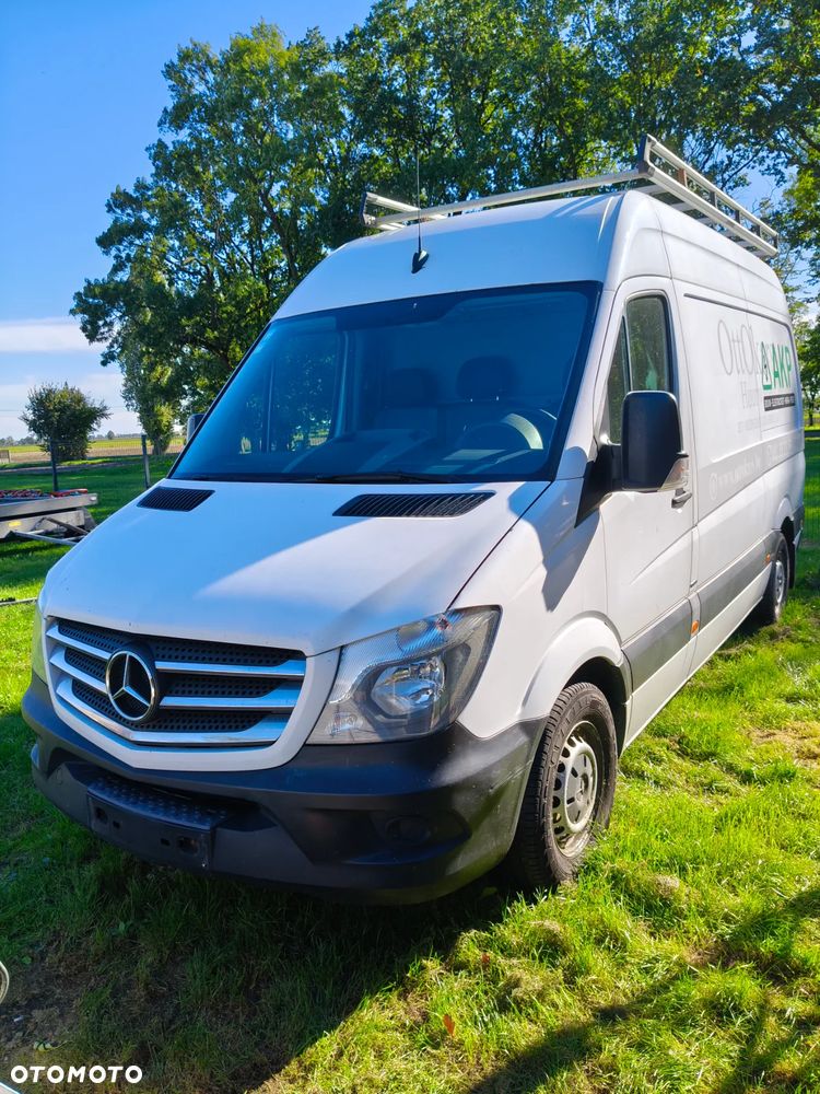 Mercedes-Benz Sprinter - 1