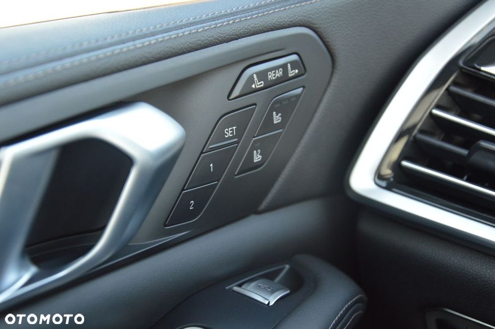 BMW X7 M50d sport - 21