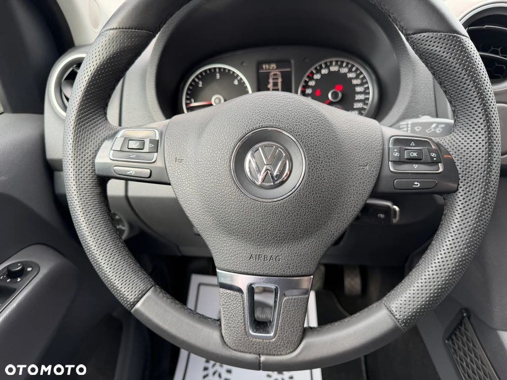 Volkswagen Amarok 2.0 BiTDI BMT Highline - 9