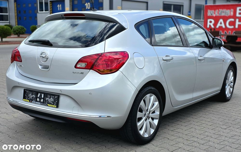 Opel Astra - 4