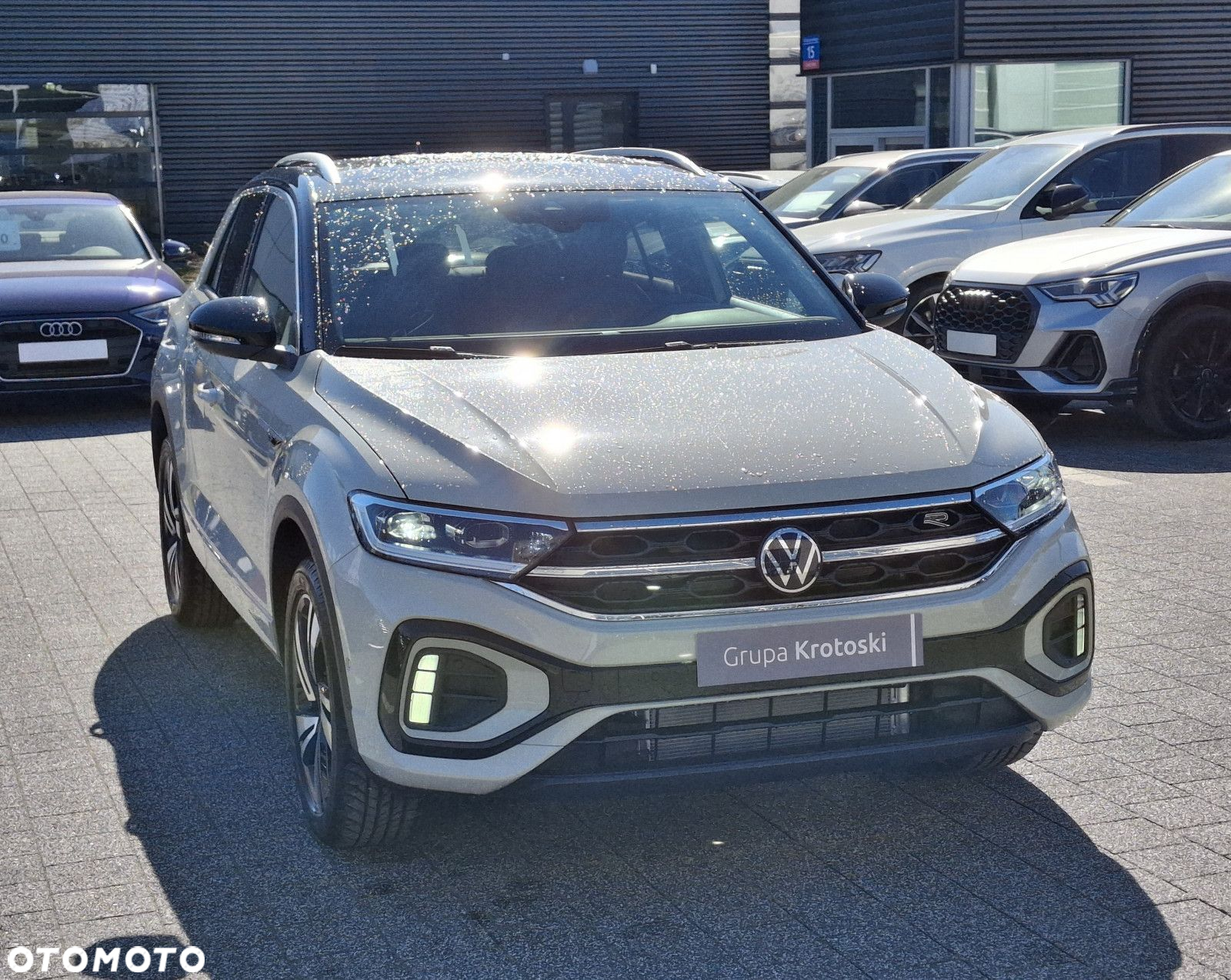 Volkswagen T-Roc - 3