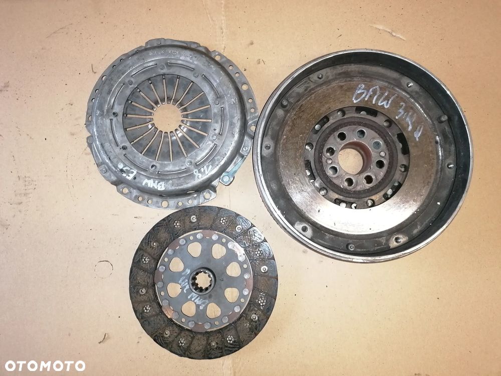 SPRZEGŁO TARCZA DWUMASA BMW E36 1.8 TDS - 1