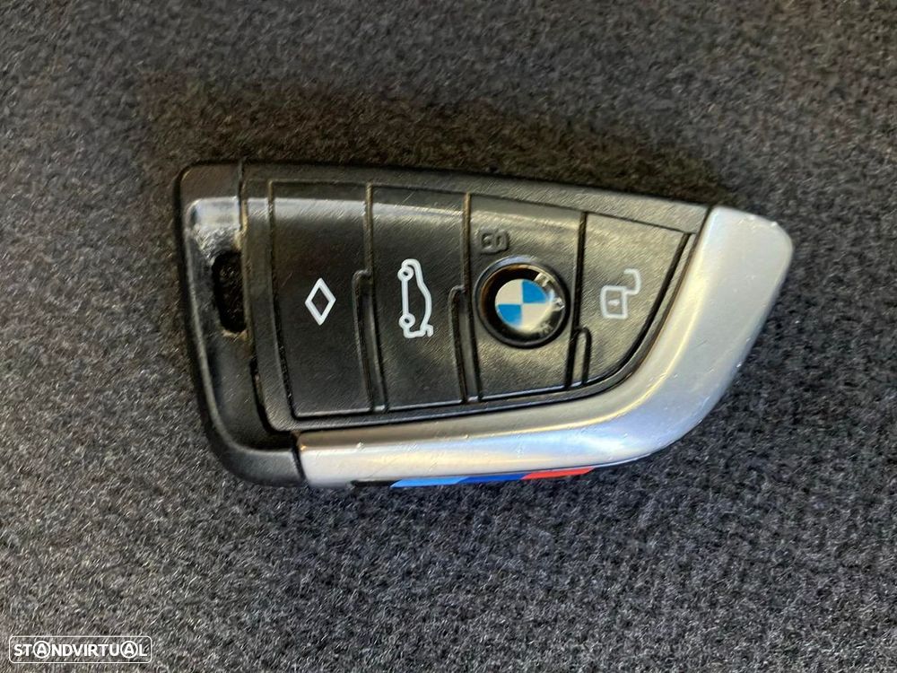 BMW 116 d Pack Desportivo M Auto - 19