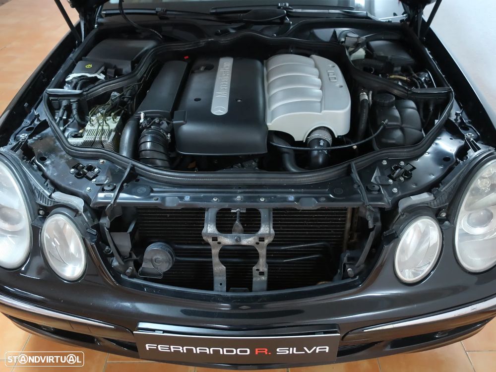 Mercedes-Benz E 220 CDI Auto Elegance - 4