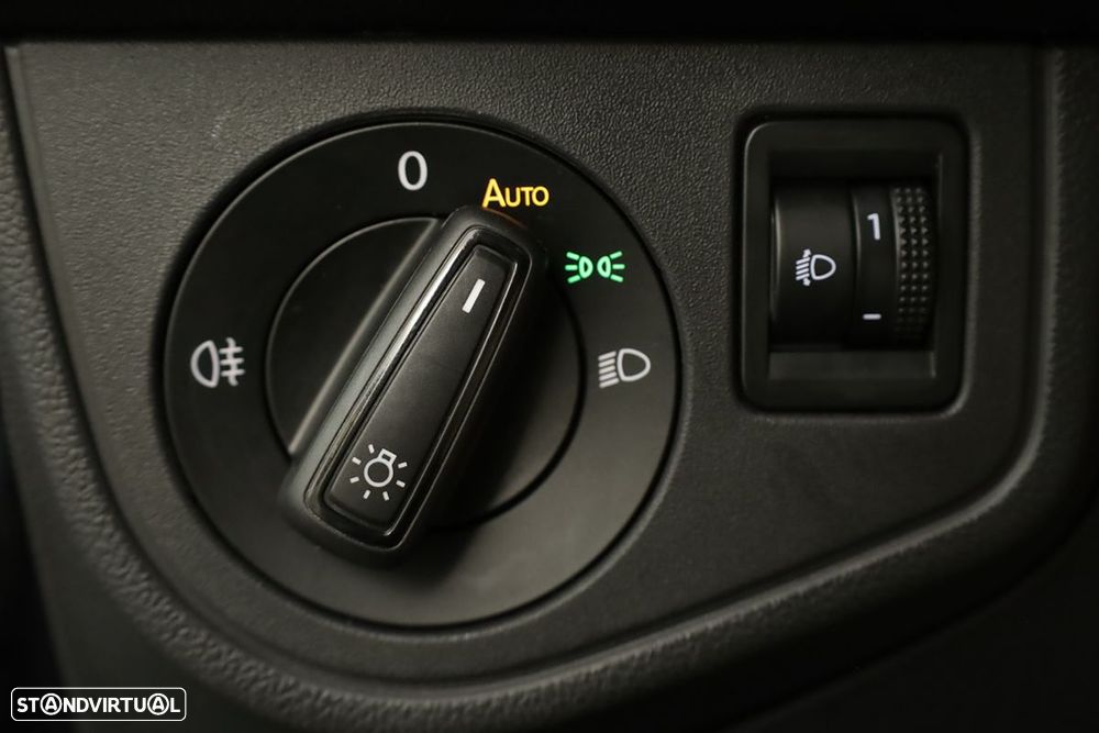 VW Taigo 1.0 TSI Urban - 18