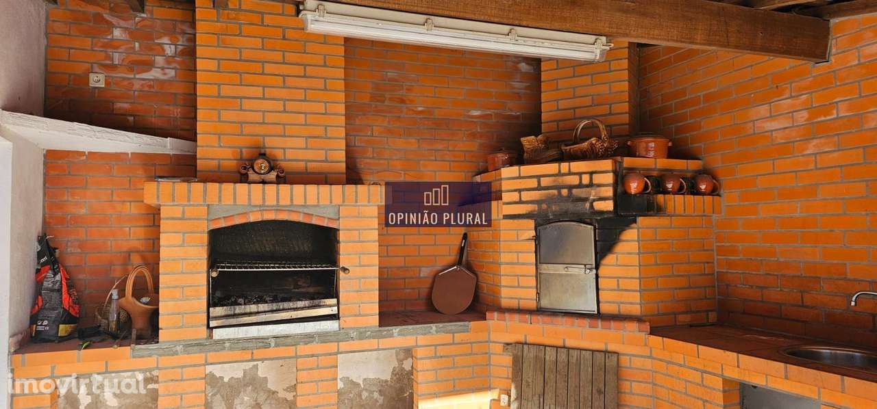 Moradia T4 Independente com Jardim e Garagem em Perosinho - Grande imagem: 4/40