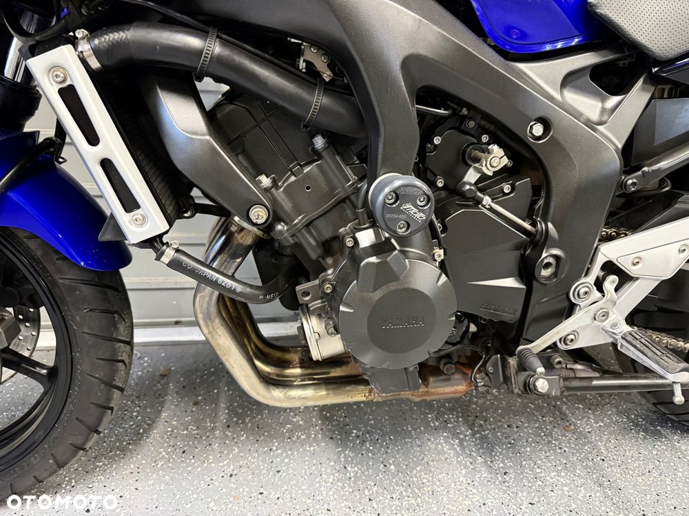 Yamaha FZ6 - 17