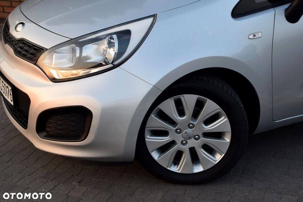 Kia Rio 1.2 Edition 7 - 17
