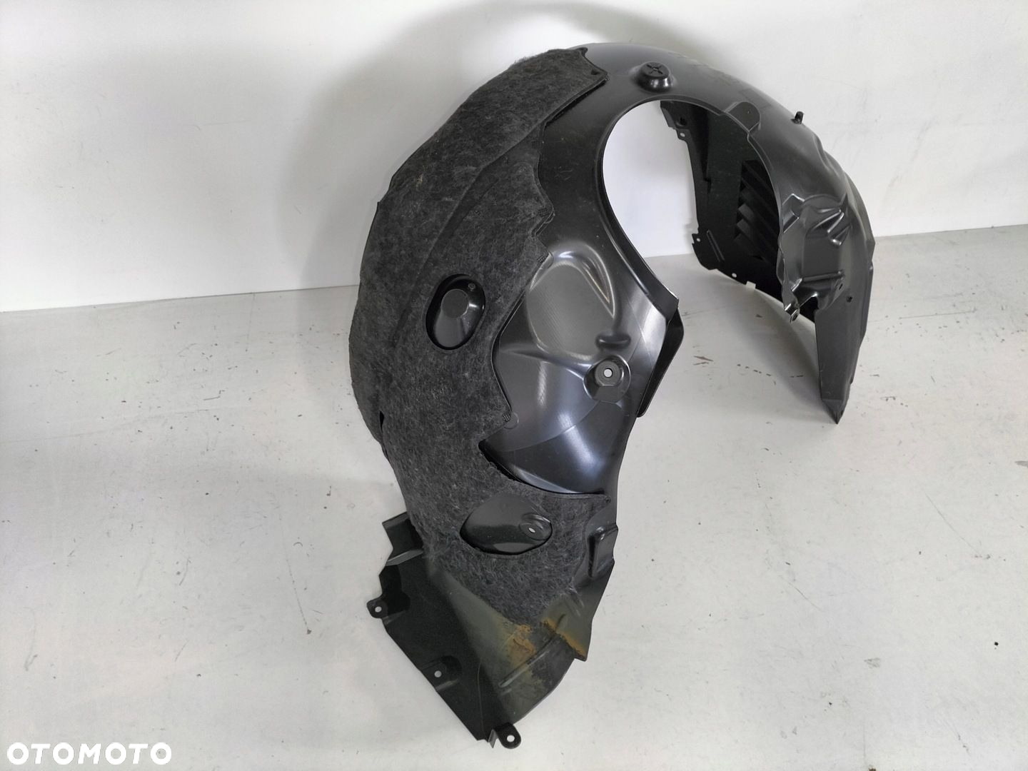 Nadkole przednie lewe BWM 2 U06 21- ACTIVE TOURER - 3