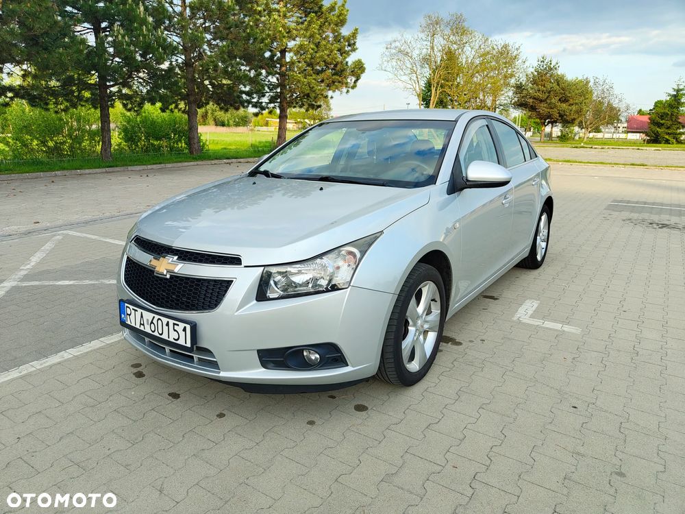 Chevrolet Cruze 1.8 LT - 2