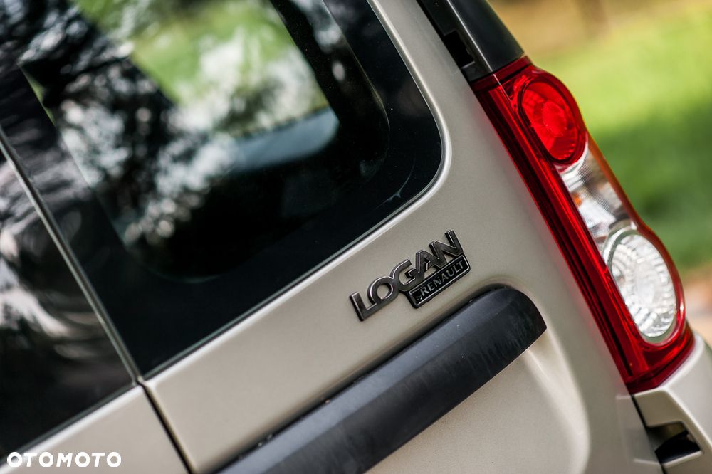 Dacia Logan 1.6 16V Laureate BL - 17