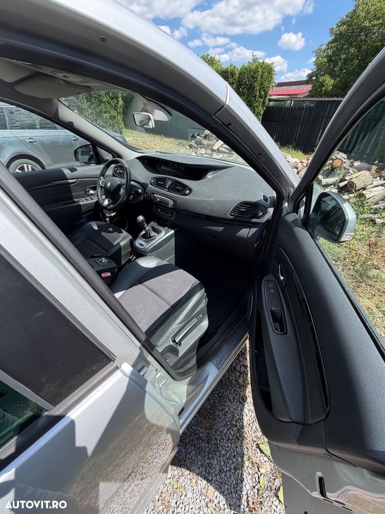 Renault Scenic - 4