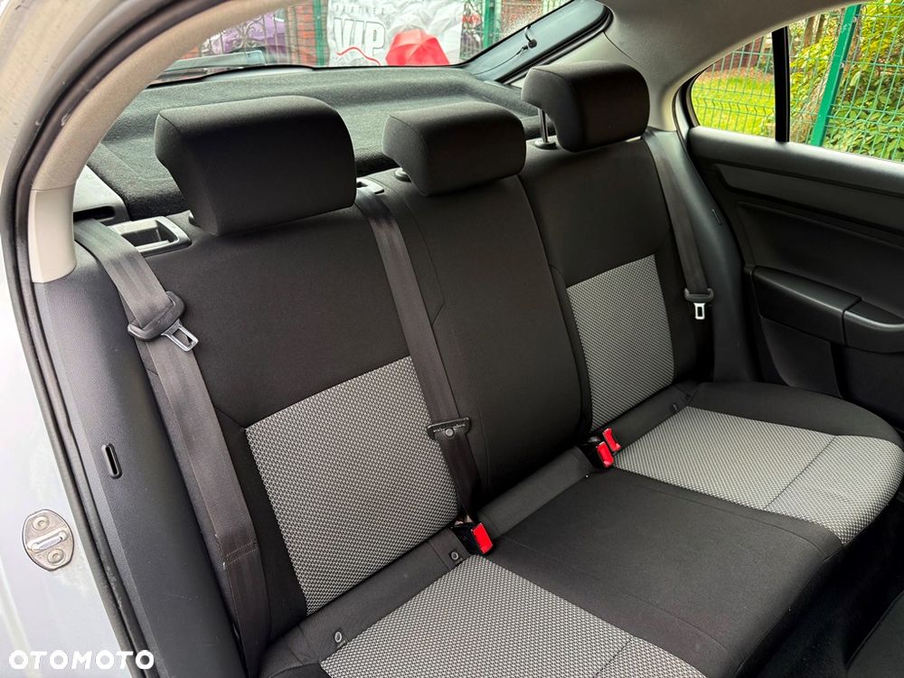 Seat Toledo 1.2 TSI Reference - 23