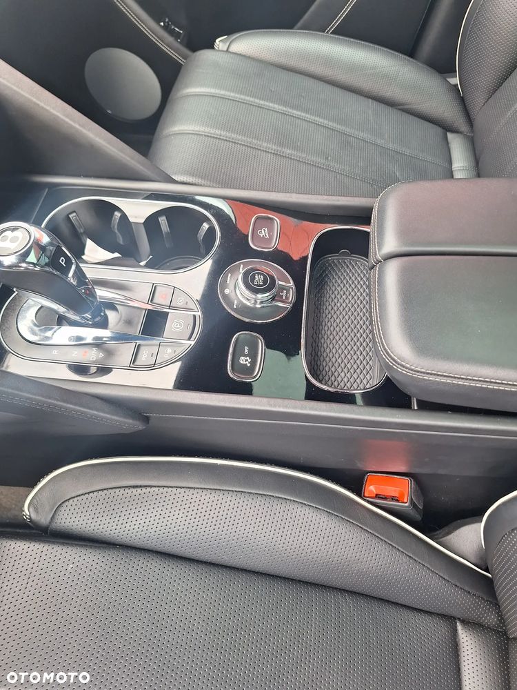 Bentley Bentayga - 14