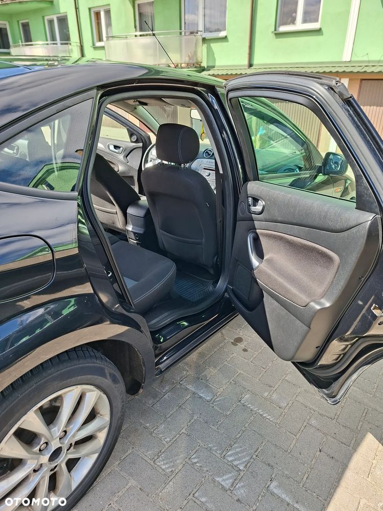 Ford Mondeo 1.6 Trend - 12