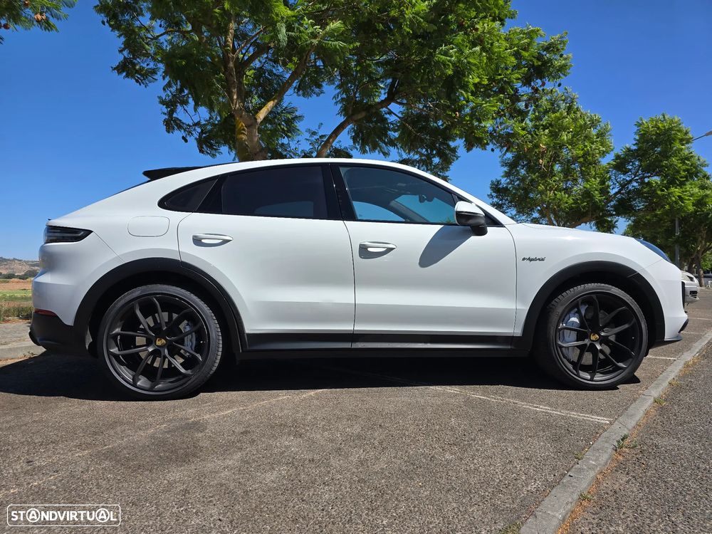 Porsche Cayenne Coupé E-Hybrid - 9