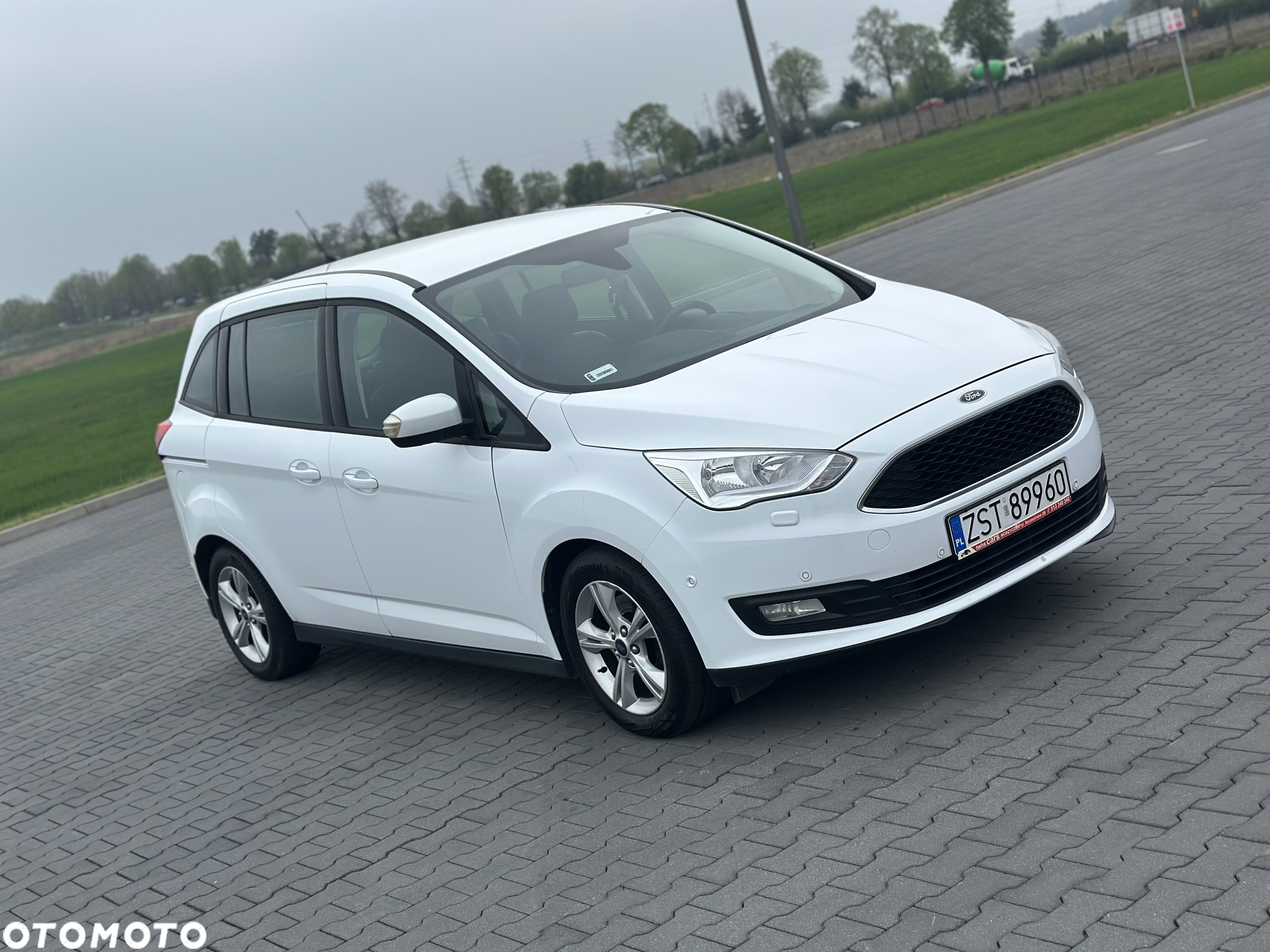 Ford Grand C-MAX - 3