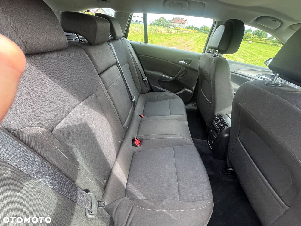 Opel Insignia 1.8 Design Edition - 18