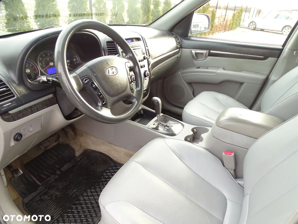 Hyundai Santa Fe - 3