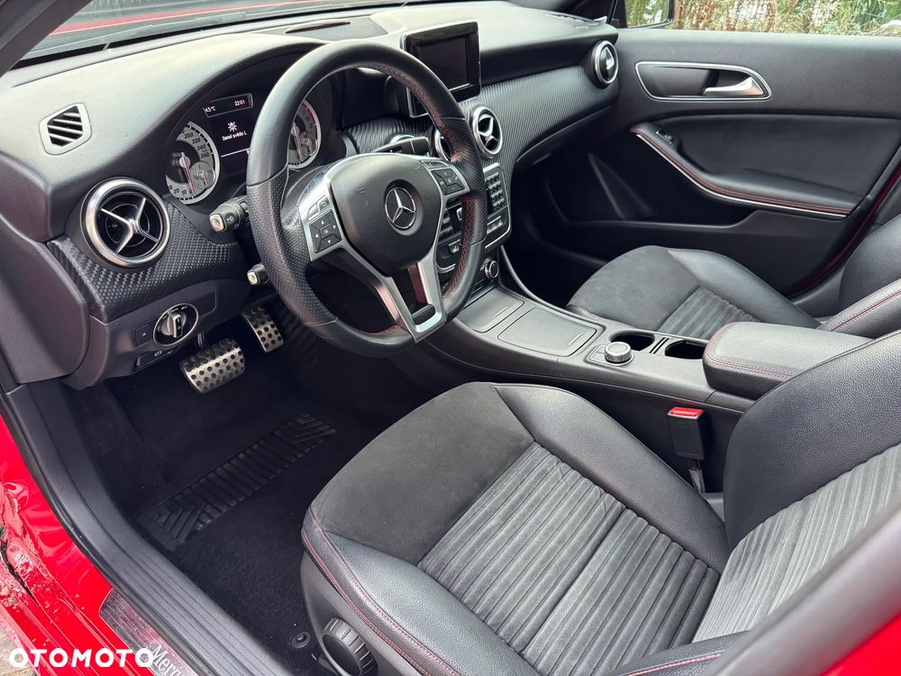 Mercedes-Benz Klasa A 250 7G-DCT AMG Line - 7