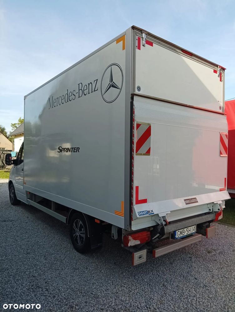 Mercedes-Benz Sprinter - 5